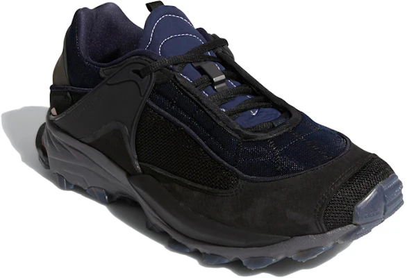 OAMC x 阿迪达斯 Type 05 '经典墨色' FV7642 Lookbook OAMC x 阿迪达斯 Type 05 '经典墨色' FV7642