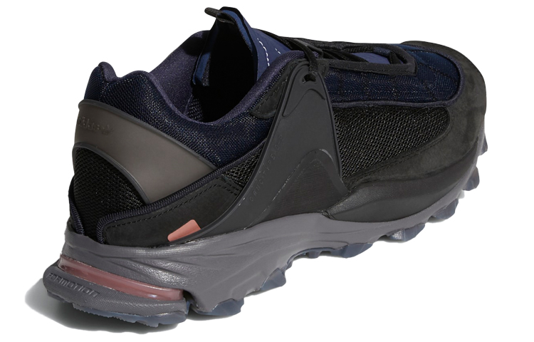 Shop OAMC x 阿迪达斯 Type 05 '经典墨色' FV7642