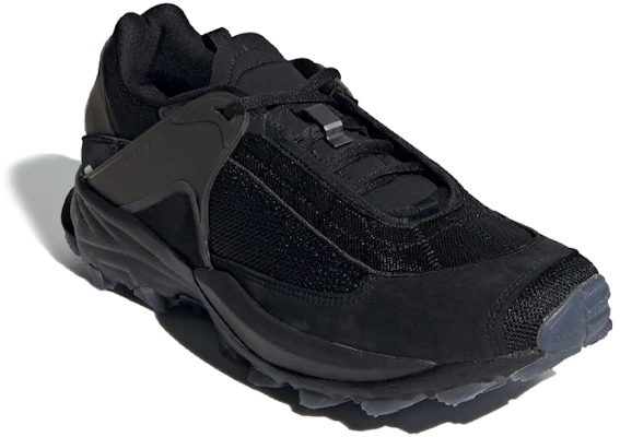 OAMC x 阿迪达斯 Type O-5 '全黑' FY5704 Lookbook OAMC x 阿迪达斯 Type O-5 '全黑' FY5704