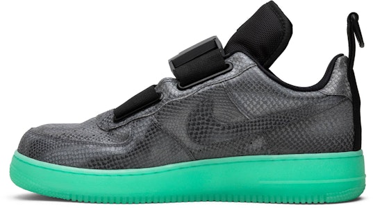 Odell Beckham Jr. x Nike Air Force 1 Utility 'Cool Grey' Lelaki Kasual Kelabu. AV2040-001 Lookbook Odell Beckham Jr. x Nike Air Force 1 Utility 'Cool Grey' Lelaki Kasual Kelabu. AV2040-001