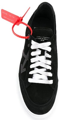 Off-White 2.0 'Hitam' OMIA042S20780038-1010 Lookbook Off-White 2.0 'Hitam' OMIA042S20780038-1010