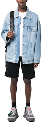 OFF-WHITE 黑色标志印花休闲剪裁短裤 OMCI006S23FLE0021084 Lookbook OFF-WHITE 黑色标志印花休闲剪裁短裤 OMCI006S23FLE0021084