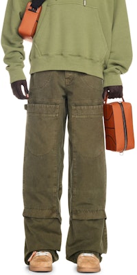 OFF-WHITE 拉鍊拼接工裝長褲 橄欖綠. OMCE044F24FAB0015800 Lookbook OFF-WHITE 拉鍊拼接工裝長褲 橄欖綠. OMCE044F24FAB0015800