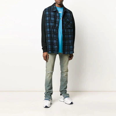 OFF-WHITE Arachno Arrow Kaos Biru Muda Loose Fit OMAA038S201850013088 Lookbook OFF-WHITE Arachno Arrow Kaos Biru Muda Loose Fit OMAA038S201850013088