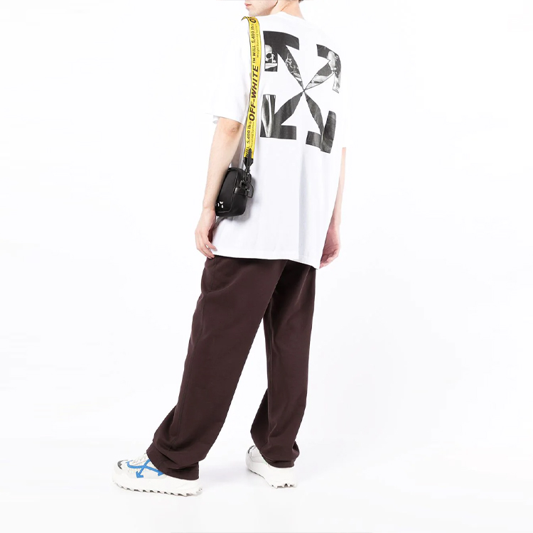 Shop Kaos OFF-WHITE Arrow Print Crewneck Lengan Pendek Putih Fashion Tee. OMAA038C99JER0050110