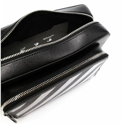 OFF-WHITE Belt Bag Black Lookbook OFF-WHITE Belt Bag Black