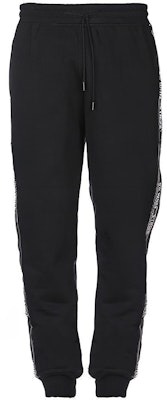 OFF-WHITE 黑色侧条纹字母印花运动裤 OMCH008E18A200011000 Order OFF-WHITE 黑色侧条纹字母印花运动裤 OMCH008E18A200011000