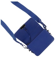 OFF-WHITE 斜纹迷你翻盖包 蓝色/白色 Lookbook OFF-WHITE 斜纹迷你翻盖包 蓝色/白色