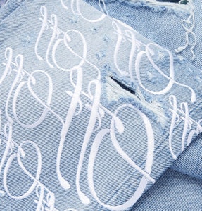 Off-White ダメージデニム ライトブルー (Off-White Damaged Denim Light Blue)
Order Off-White ダメージデニム ライトブルー (Off-White Damaged Denim Light Blue)