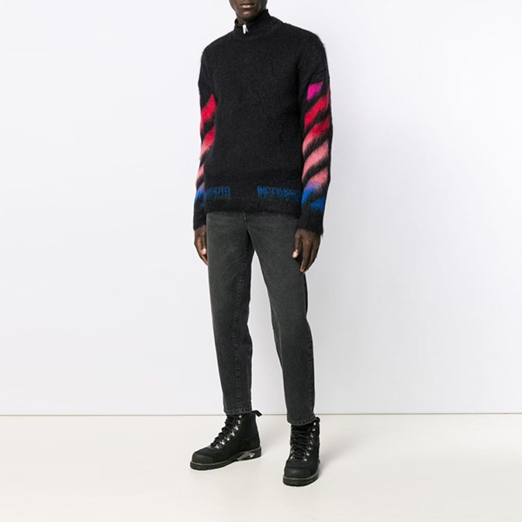 Sizing OFF-WHITE FW19 Sweater Hitam Mohair dengan Rekaan Anak Panah Belakang. OMHA036E19B020241088