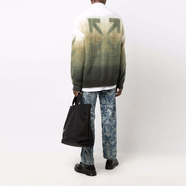 Purchase 오프화이트 FW21 애로우 집업 가디건 스웨터. OMHF032F21KNI0015555