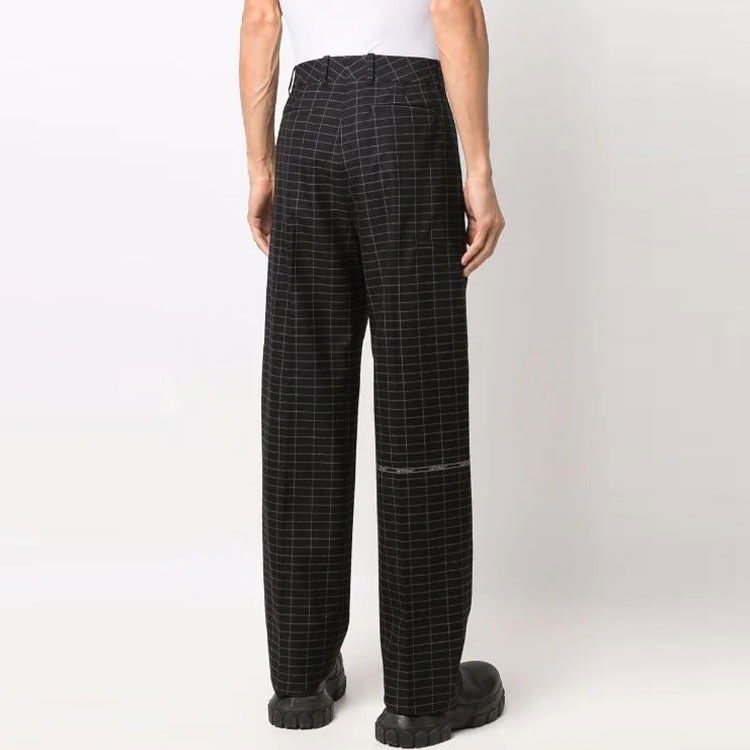 Purchase Pantalones Rectos Negros Relajados OFF-WHITE FW21 de Tela a Cuadros Grabada OMCA190F21FAB0051000