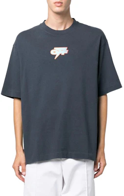 오프화이트 FW22 네이비 블루 그래픽 프린트 루즈핏 반팔 티셔츠 OMAA120F22JER0034641 Lookbook 오프화이트 FW22 네이비 블루 그래픽 프린트 루즈핏 반팔 티셔츠 OMAA120F22JER0034641