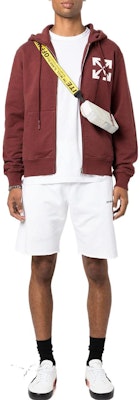 OFF-WHITE FW22 Celana Pendek Kasual Print Arrows Putih Regular Fit OMCI012C99FLE0030110 Lookbook OFF-WHITE FW22 Celana Pendek Kasual Print Arrows Putih Regular Fit OMCI012C99FLE0030110