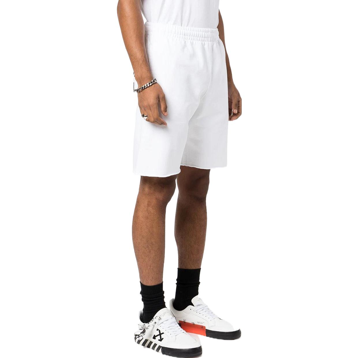 Shop OFF-WHITE FW22 Celana Pendek Kasual Print Arrows Putih Regular Fit OMCI012C99FLE0030110