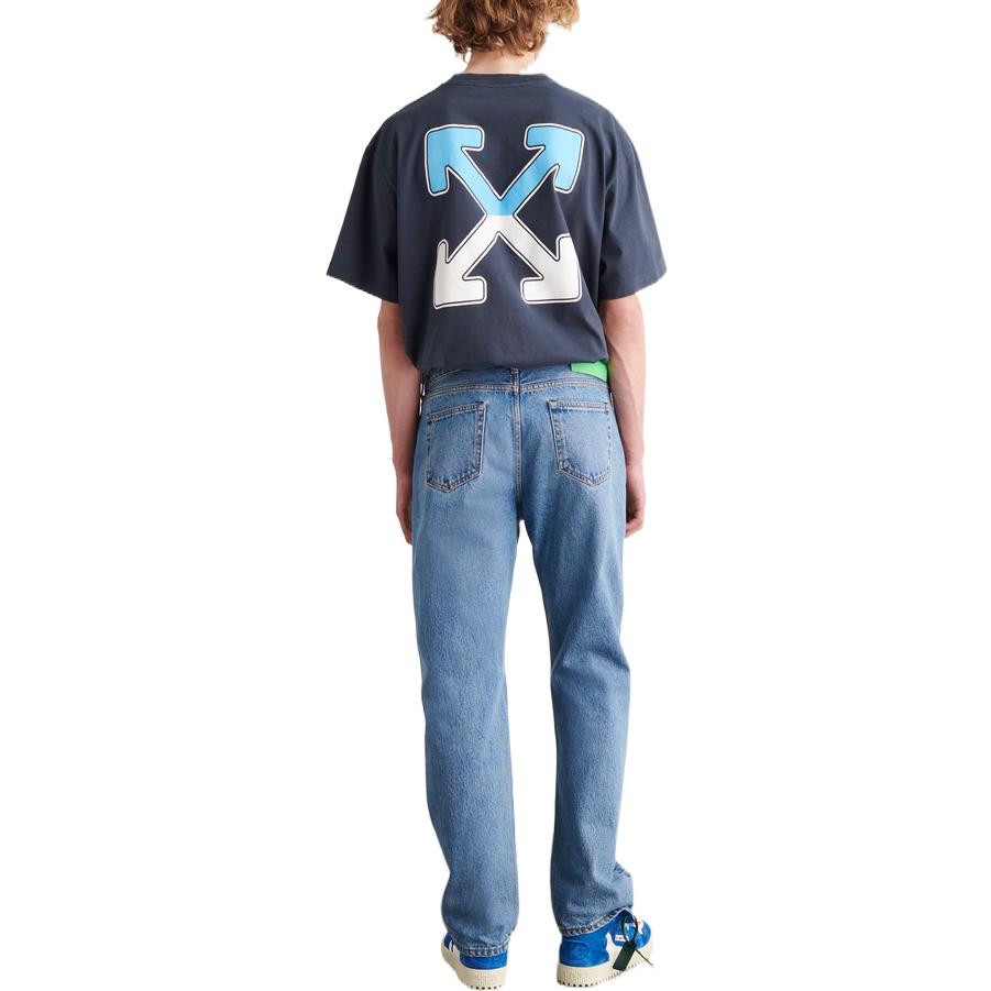 Shop OFF-WHITE FW22 藍色中腰直筒牛仔褲 寬鬆版型丹寧褲。 OMYA138F22DEN0064900