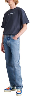 OFF-WHITE FW22 藍色中腰直筒牛仔褲 寬鬆版型丹寧褲。 OMYA138F22DEN0064900 Purchase OFF-WHITE FW22 藍色中腰直筒牛仔褲 寬鬆版型丹寧褲。 OMYA138F22DEN0064900