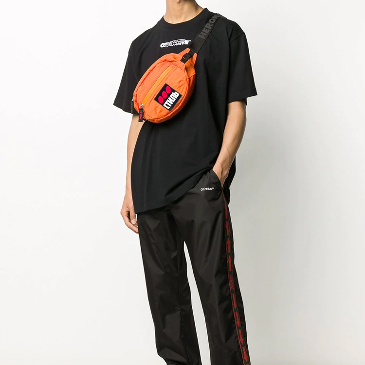 Shop OFF-WHITE Baju T Lengan Pendek Cetakan Grafik Hitam OMAA038E20JER0011001