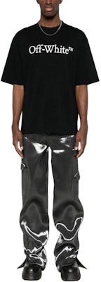 OFF-WHITE ロゴプリント クルーネック ルーズフィット Tシャツ ブラック OMAA120C99JER0081001 Lookbook OFF-WHITE ロゴプリント クルーネック ルーズフィット Tシャツ ブラック OMAA120C99JER0081001