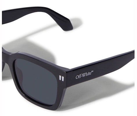 Kacamata Hitam OFF-WHITE Midland (OERI108S24PLA0011007) Order Kacamata Hitam OFF-WHITE Midland (OERI108S24PLA0011007)