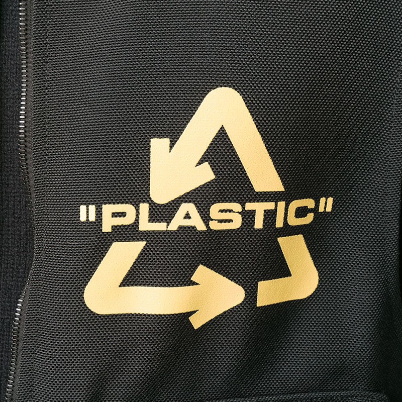 Lookbook Rompi Multipocket Off-White Hitam/Kuning