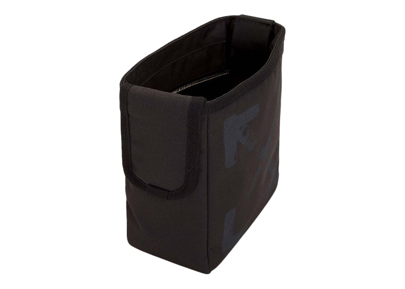 Lookbook OFF-WHITE Tas Selempang Core Hitam/Abu-Abu Tua