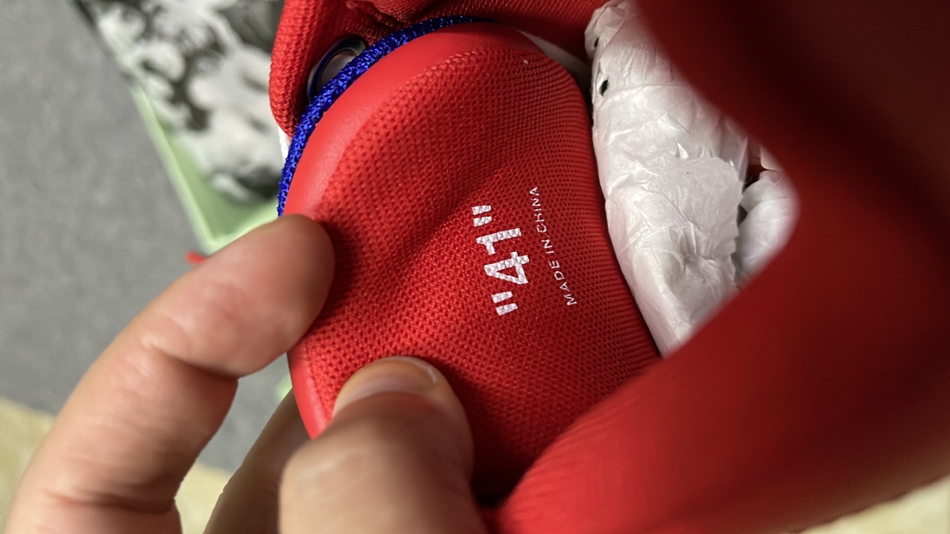 Order オフホワイト OOO レッドブルー OMIA189F22LEA0014625