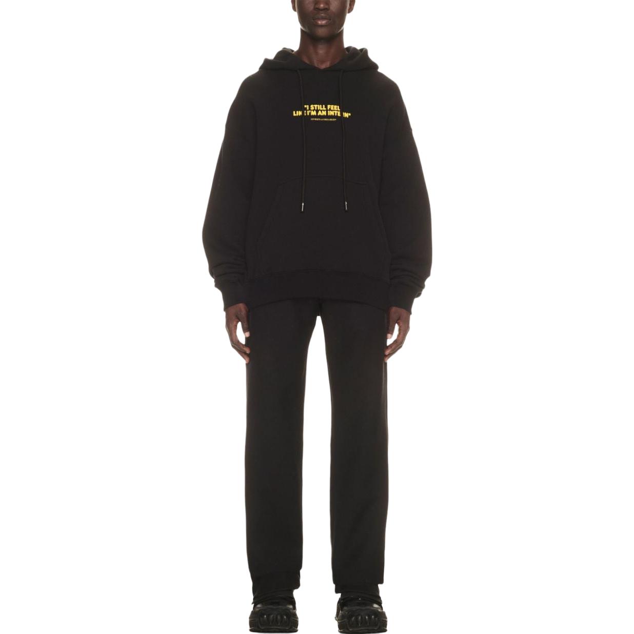 Lookbook OFF-WHITE Hoodie Oversized Hitam dengan Cetak Huruf dan Slogan OMBB085F23FLE0261065