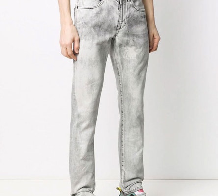 Off-White Slim Fit Denim Jeans Dark Grey/Washed Black Lookbook Off-White Slim Fit Denim Jeans Dark Grey/Washed Black