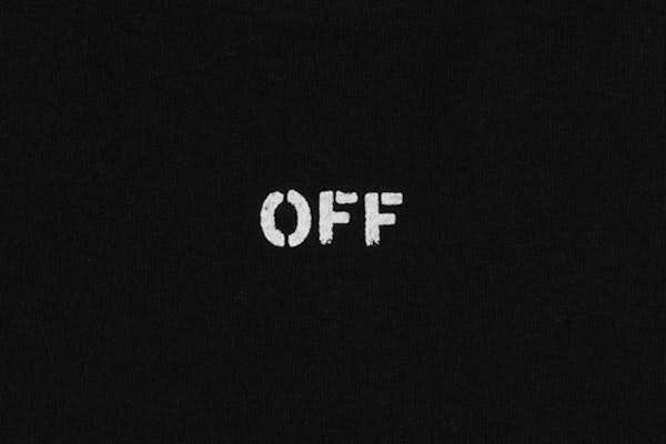 Off-White Slim Fit Diag Skulls T-Shirt Black/Multicolor Lookbook Off-White Slim Fit Diag Skulls T-Shirt Black/Multicolor