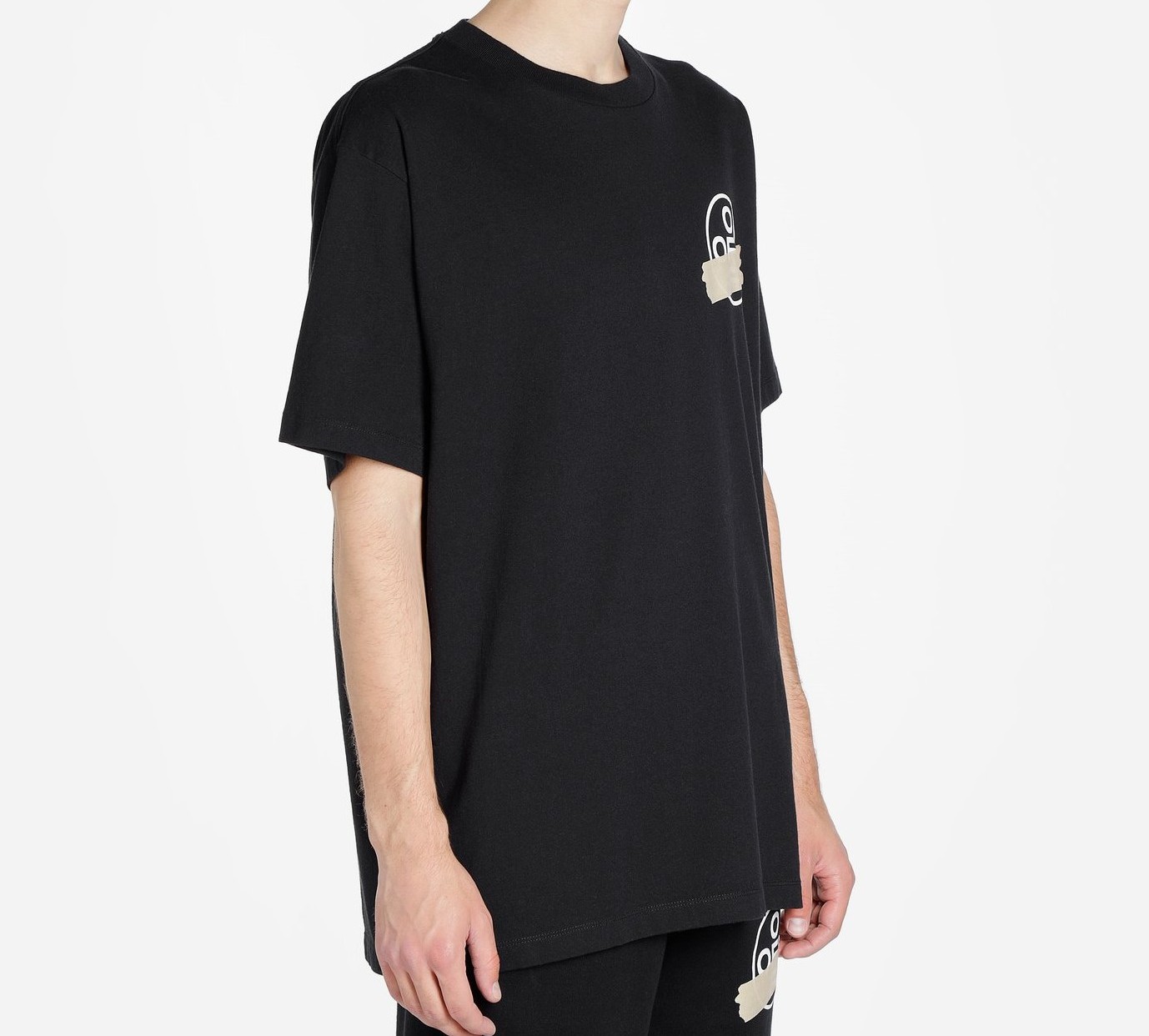 Purchase OFF-WHITE SS20 Gold Arrow Tape Patch T-shirt Unisex Black OMAA038R201850021048