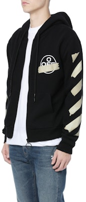 OFF-WHITE SS20 Hoodie Hitam Gold Tape Arrow Print OMBE001R20E300021048 Shop OFF-WHITE SS20 Hoodie Hitam Gold Tape Arrow Print OMBE001R20E300021048