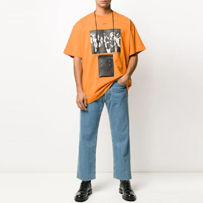 OFF-WHITE SS20 Kaos Crewneck Panah Spray Paint Oranye OMAA038R201850151910 Purchase OFF-WHITE SS20 Kaos Crewneck Panah Spray Paint Oranye OMAA038R201850151910