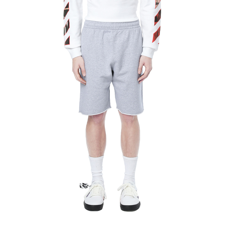 Lookbook OFF-WHITE Celana Pendek Elastis Abu-Abu dengan Motif Garis SS21. OMCI006R21FLE0020825
