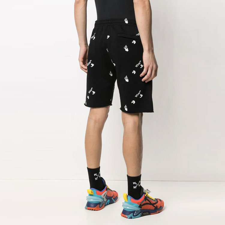 Shop OFF-WHITE SS21 Celana Pendek Logo Besar Hitam OMCI006R21FLE0031001