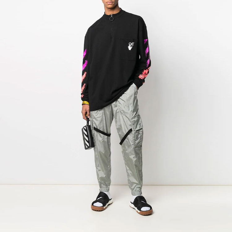 Shop 오프화이트 SS21 멀티포켓 그레이 카고 팬츠 OMCF004R21FAB0020606