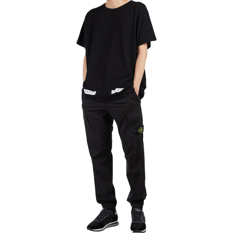 Shop OFF-WHITE SS21 Baju Cotton Crewneck Grafik Berjalur Hitam. OMAA002G20JER0091034