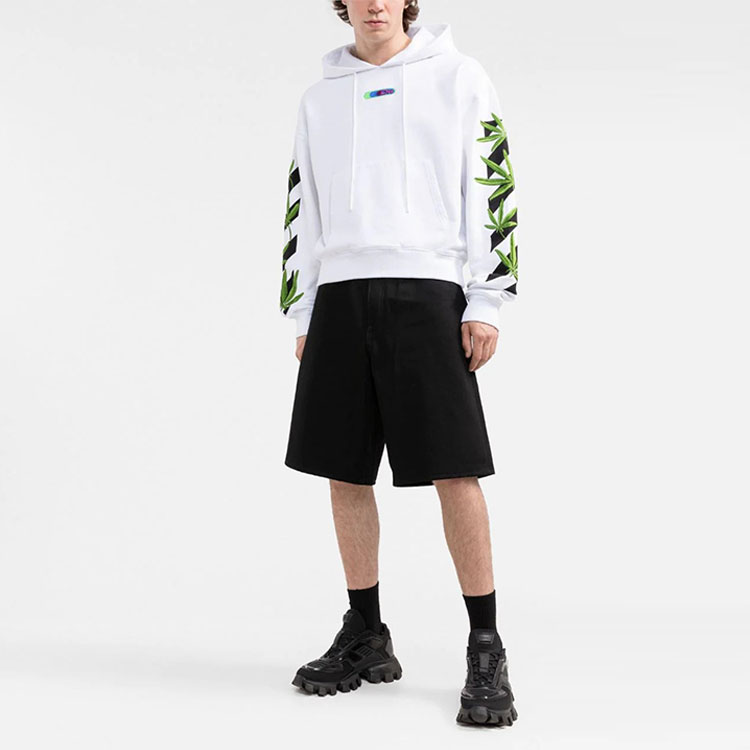 Lookbook 오프화이트 SS22 애로우 로고 프린트 블랙 캐주얼 쇼츠. OMYC010C99DEN0021001