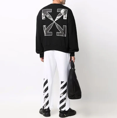 OFF-WHITE SS22 Arrow Print Sweater Hitam Crewneck Loose Fit OMBA058C99FLE0021001 Purchase OFF-WHITE SS22 Arrow Print Sweater Hitam Crewneck Loose Fit OMBA058C99FLE0021001