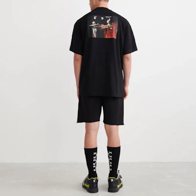 OFF-WHITE SS22 Caravaggio 背影印花寬鬆版黑色短袖 男款 OMAA038C99JER0061001 Shop OFF-WHITE SS22 Caravaggio 背影印花寬鬆版黑色短袖 男款 OMAA038C99JER0061001