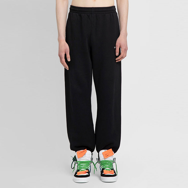 Shop OFF-WHITE 2022春夏系列男士纯黑色休闲裤 OMCH029C99FLE0021001