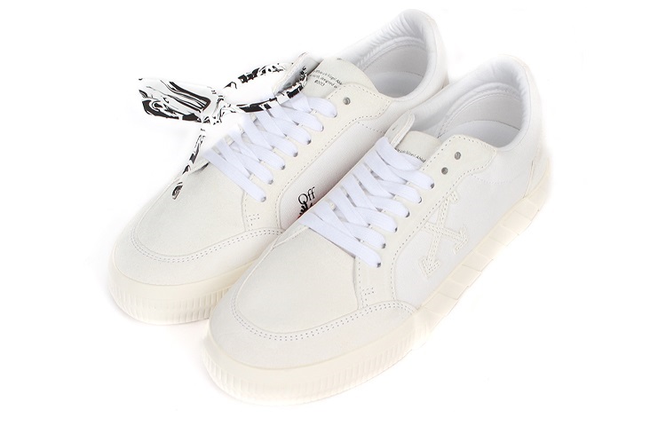 Lookbook オフホワイト バルカ ロー "オールホワイト" OMIA085E20FAB0030100