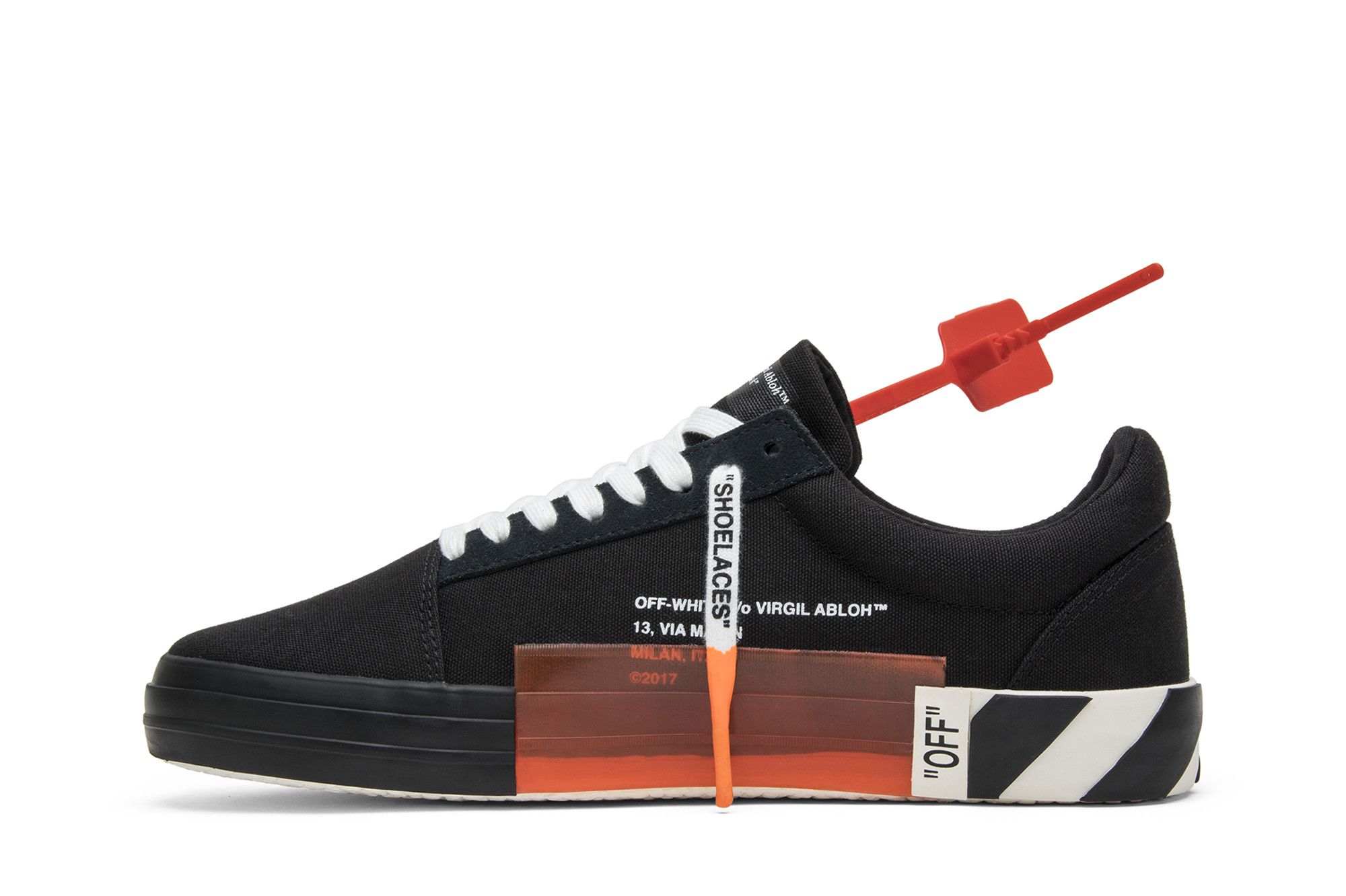 Shop 오프화이트 블랙 로우탑 벌크 (Off-White Black Low Top Vulc) OMIA085E183510011000