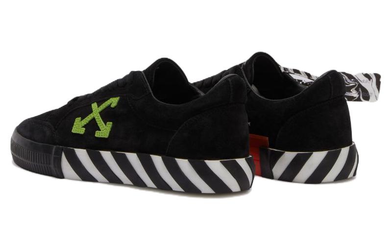 Shop Off-White 黑绿 Vulc 运动鞋 OMIA085S21LEA0021055