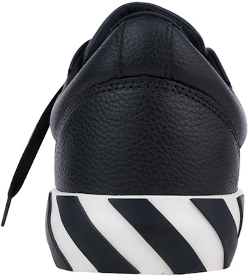 오프화이트 블랙 화이트 벌크 스니커즈 OMIA085F21LEA0031001 Shop 오프화이트 블랙 화이트 벌크 스니커즈 OMIA085F21LEA0031001