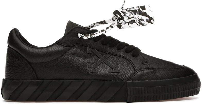 off-white-vulc-sneaker-low-black-iridescent-omia-085-e20-lea-0011081