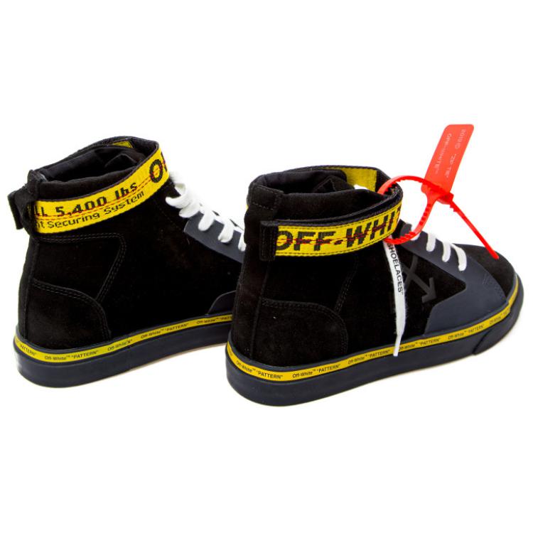 Purchase Baskets Off-White Vulcanisées Mid ''Noir''. OMIA116R207800551060