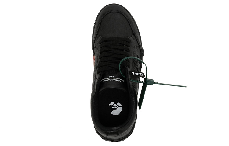 Lookbook Off-White Vulcanized Low Noir Total OMIA085C99LEA0011010
