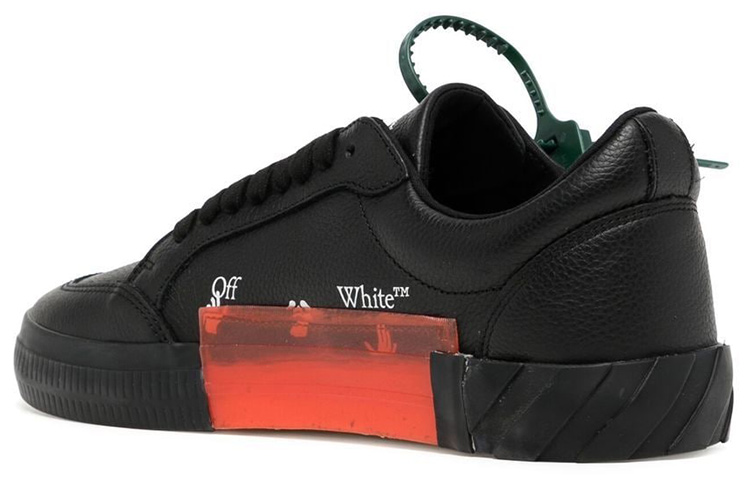 Shop Off-White Vulcanized Low Noir Total OMIA085C99LEA0011010