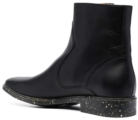 Off-White Boots Ritsleting Penjepit Kertas Hitam. OMIA178F21LEA0021010 Lookbook Off-White Boots Ritsleting Penjepit Kertas Hitam. OMIA178F21LEA0021010